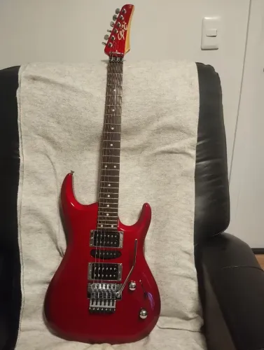 Guitarra Seizi Alien em estado de nova, impecável