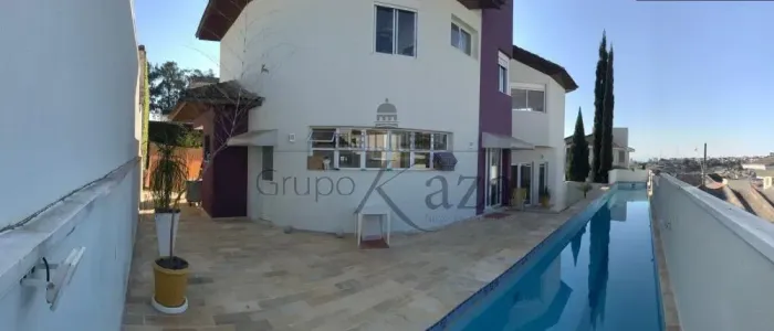 Oportunidade - Casa em Condomínio - Condomínio Jardim Coleginho - 3 Dormitórios - 316m²