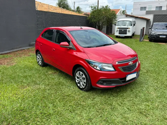 Chevrolet Onix Hatch LT 1.4 8V Flex Power Mec. 4P 2015