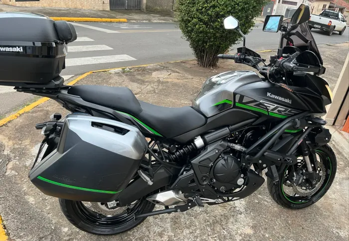 Vendo Kawasaki Versys tourer 650/2019 