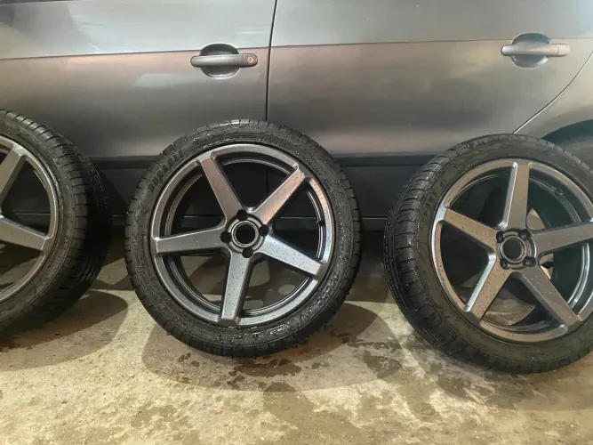 ?Jogo de Rodas Aro 17 + Pneus 225/45R17 - 4x100