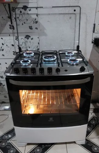 Fogão electrolux 5 bocas ACENDIMENTO AUTOMÁTICO