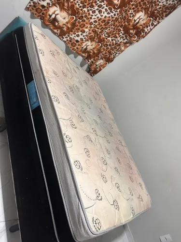 Cama box 