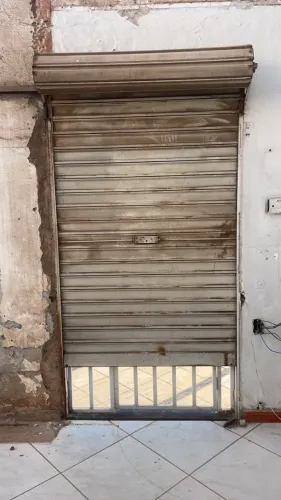 Porta de aço semi nova