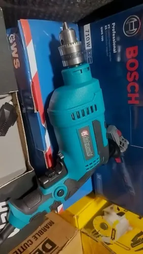 Parafusadeira e furadeira a energia 900w