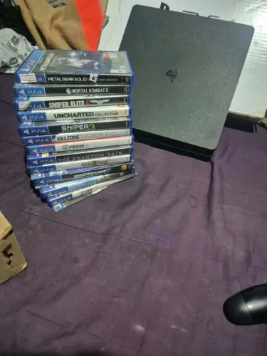 ? PLAYSTATION 4 COMPLETO À VENDA Apenas R$1.700,00! ? PS4 na caixa, acompanhado de 1 con