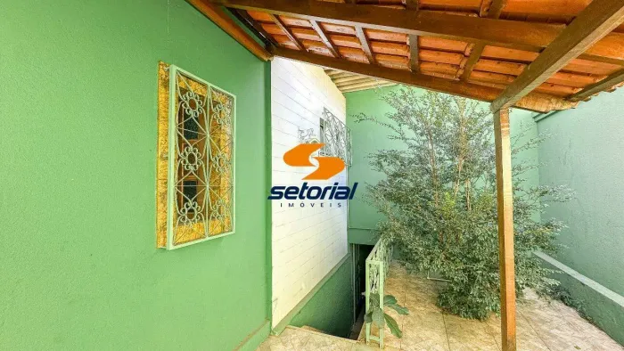 Casa à venda, 5 quartos, 1 suíte, 1 vaga, Nova Suíssa - Belo Horizonte/MG