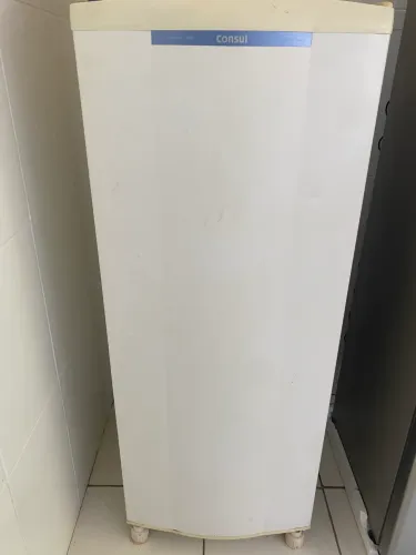 Geladeira cônsul 220