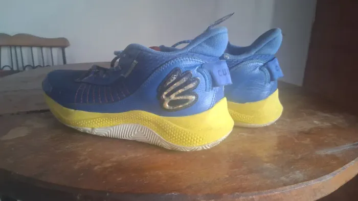 Curry 7 39 usado