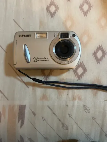 câmera cybershot sony 3.2mp