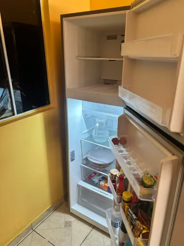 Geladeira midea