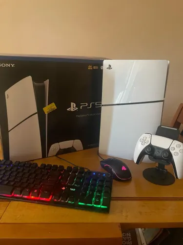 Ps5 1TB + TECLADO E MOUSE GAMER