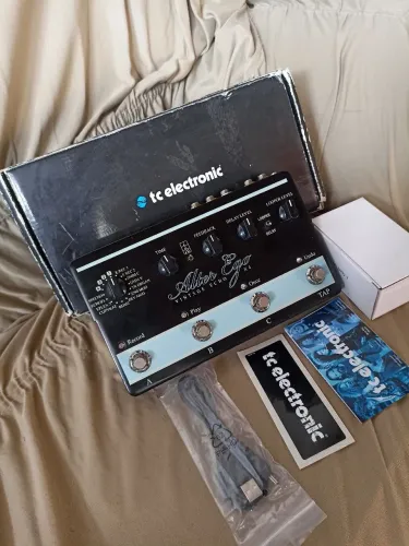 Tc eletronics alter ego x4 / strymon / jhs / Boss / eventide / delay