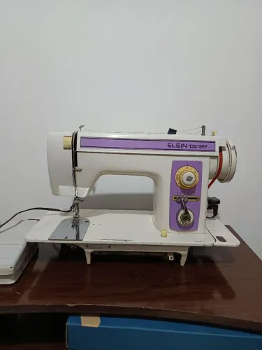 Máquina de costura