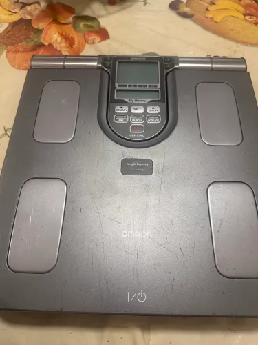 Balança de Bioimpedância OMRON