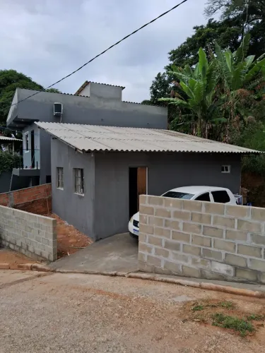 Vende se casa em Biguaçu 