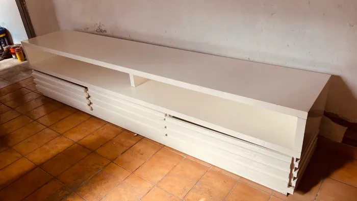 RACK PARA TV EM LACA BRANCA - 2,70m | DESIGN MODERNO | EXCELENTE ESTADO