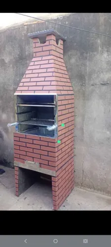 VENDO CHURRASQUEIRA PRÉ MOLDADA