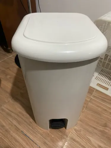 Lixeira ótimo estado 100L