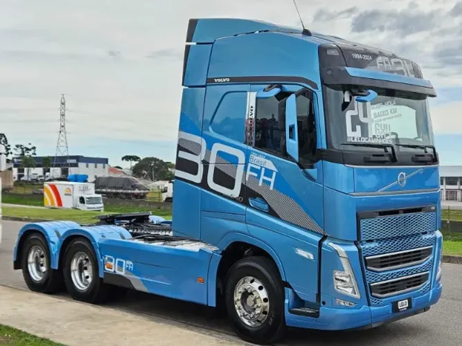 Volvo FH 540 6x4 Bug Leve Susp Mola Ano 24 Freio a tambor C/ Kit Hidraulico Hyva inox Top