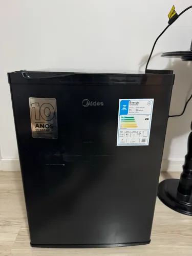 Frigobar Midea