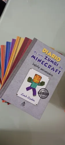 Coleção Diário de um Zumbi do Minecraft ( 9 vol. Capa dura )vol )