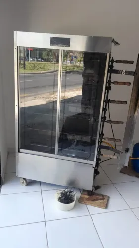 Máquina de Frango Assado