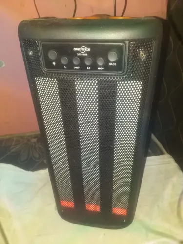 Vende-se uma caixinha