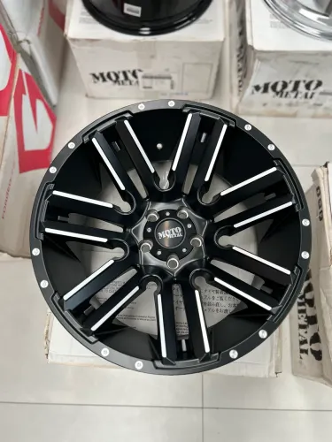 Jogo De Roda Moto Metal 9782 Preto Semi-Brilho 5x127 - 20x10 Offset -24