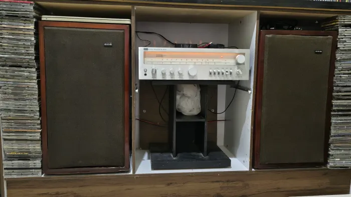 Receiver SR2000 com caixas CL66 completo.