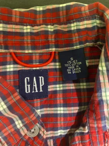 Camisa infantil importada Gap