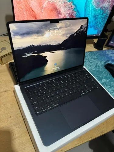 Macbook Air M4 13.9 Pol