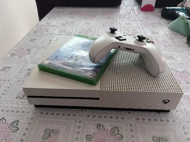 Xbox One S - 500gb