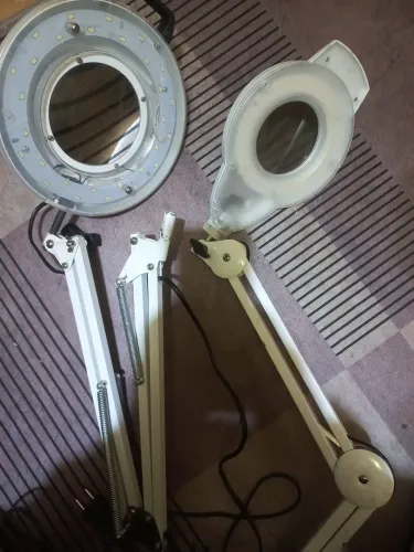 Luminária articulada para estetica