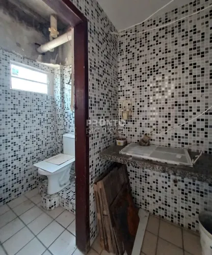 Prédio/Edifício Inteiro em Candeias