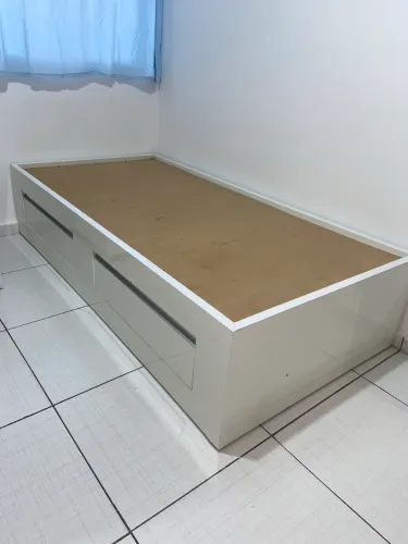 Cama solteiro 