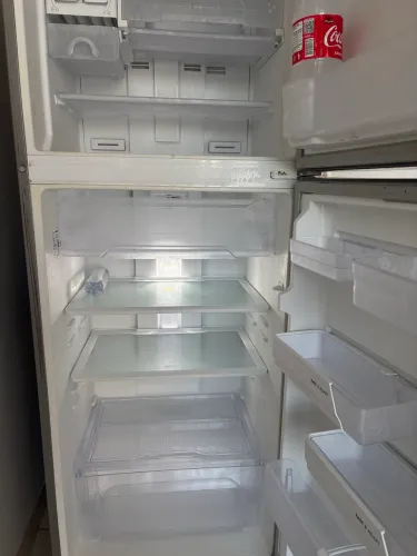 Vendo geladeira Electrolux 430 litros