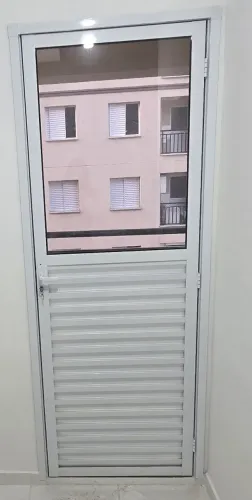 Porta de Alumínio Basculante 210x80cm Com Vidro Liso