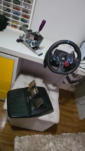 Logitech G29 + Câmbio (Em perfeito estado)