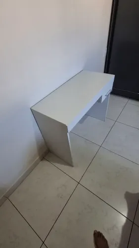 Escrivaninha pequena 