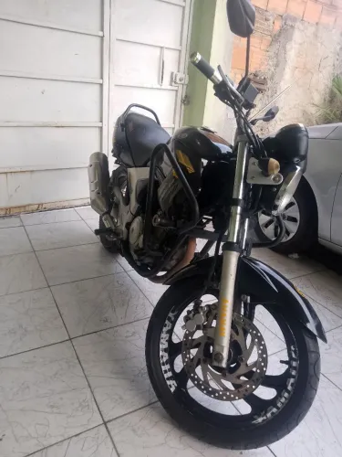 Fazer 250