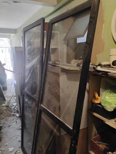 Vendo porta dupla de alumínio 