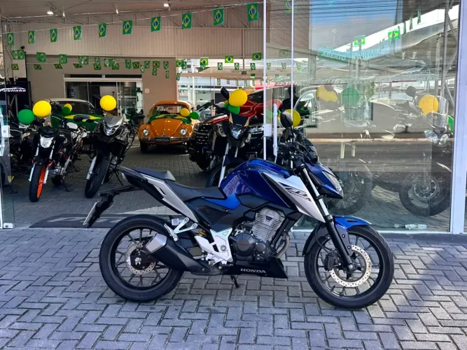 Honda CB 300F 2026 nova