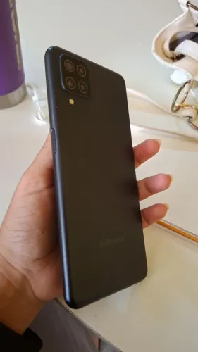 Samsung a12 usado