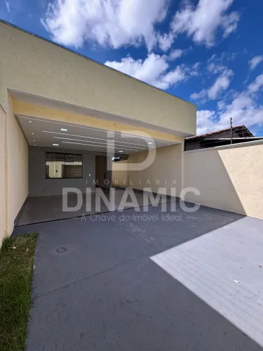 Casa à Venda no Bairro Cardoso Continuação Aparecida de Goiânia.