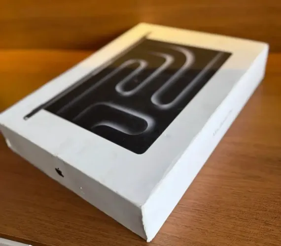 MacBook Pro M5 16g / 1 Tera NOVO LACRADO