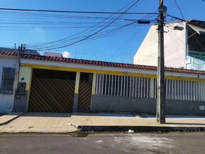 Casa a Venda Conjunto Canaã - Próximo ao Conselho Regional de Medicina CRM.