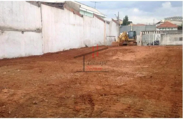Terreno limpo 750m2