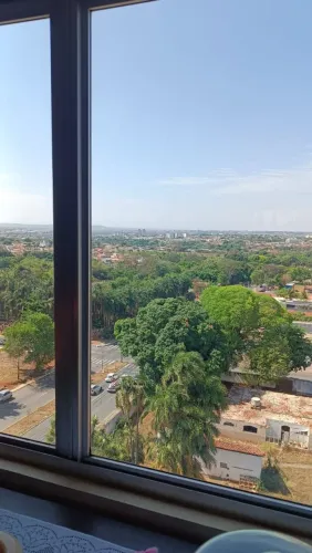 Apartamento 3 Qts, sendo 1 suíte, 2 Garagens paralelas, pertinho do Buriti Shoping