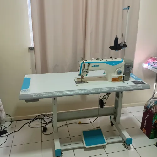 Vendo Máquina de Costura Industrial